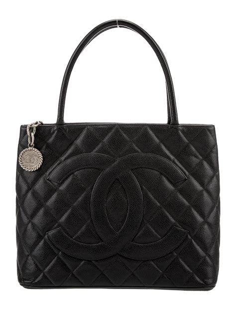 chanel medallion tote black